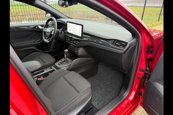 Ford FOCUS Wagon 1.0 EcoBoost Hybrid ST Line X | PANO | 155PK | Camera | Blind Spot | Stuur/stoel verw.