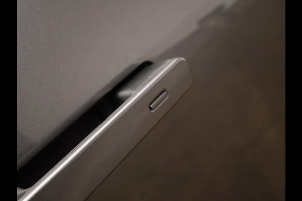 Jaguar I-PACE EV400 First Edition 90 kWh Sport (NAVI,CAMERA,MEDERIAN,STOELVERWARMING,CLIMATE,CRUISE,GETINT,SPORTSTOELEN,LM VELGEN)