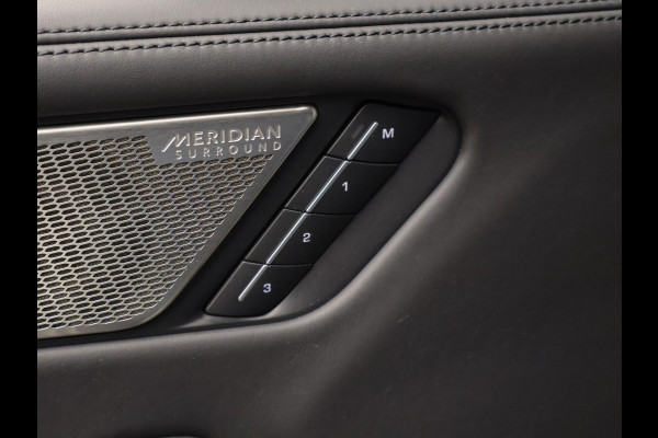 Jaguar I-PACE EV400 First Edition 90 kWh Sport (NAVI,CAMERA,MEDERIAN,STOELVERWARMING,CLIMATE,CRUISE,GETINT,SPORTSTOELEN,LM VELGEN)