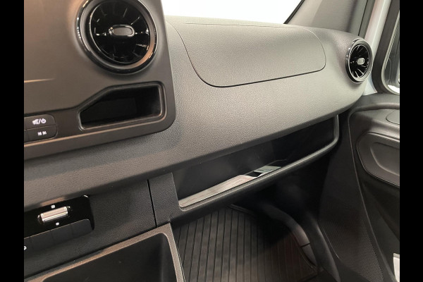 Mercedes-Benz Sprinter 211 CDI L2H2 Aut-9 FWD Airco|Cruise Control|Navi MBUX|Camera|PDC VA