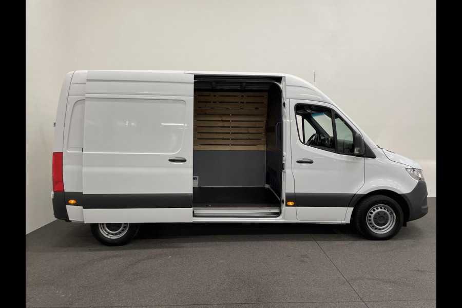 Mercedes-Benz Sprinter 211 CDI L2H2 Aut-9 FWD Airco|Cruise Control|Navi MBUX|Camera|PDC VA