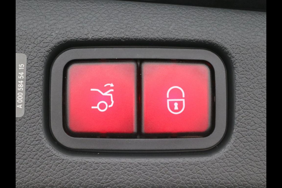 Mercedes-Benz E-Klasse 300 e AMG Plug-In Hybride AMG Line | Panorama Schuif-Kanteldak | Widescreen Dashboard | Burmester® 4D surround sound system | Digil Licht. Inclusief 24 maanden MB Certified garantie voor Europa.