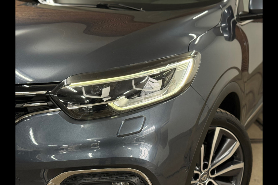 Renault Kadjar 1.3 TCe Intens | Pano | Trekhaak | Sportstoelen | BOSE | 19' inch | Stoelverwarming | LED | DAB Radio | Keyless