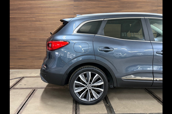 Renault Kadjar 1.3 TCe Intens | Pano | Trekhaak | Sportstoelen | BOSE | 19' inch | Stoelverwarming | LED | DAB Radio | Keyless