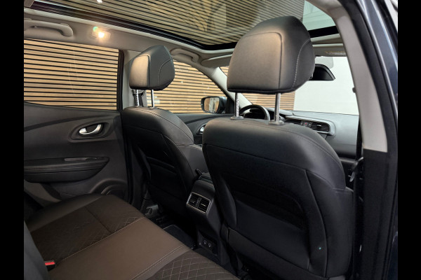 Renault Kadjar 1.3 TCe Intens | Pano | Trekhaak | Sportstoelen | BOSE | 19' inch | Stoelverwarming | LED | DAB Radio | Keyless