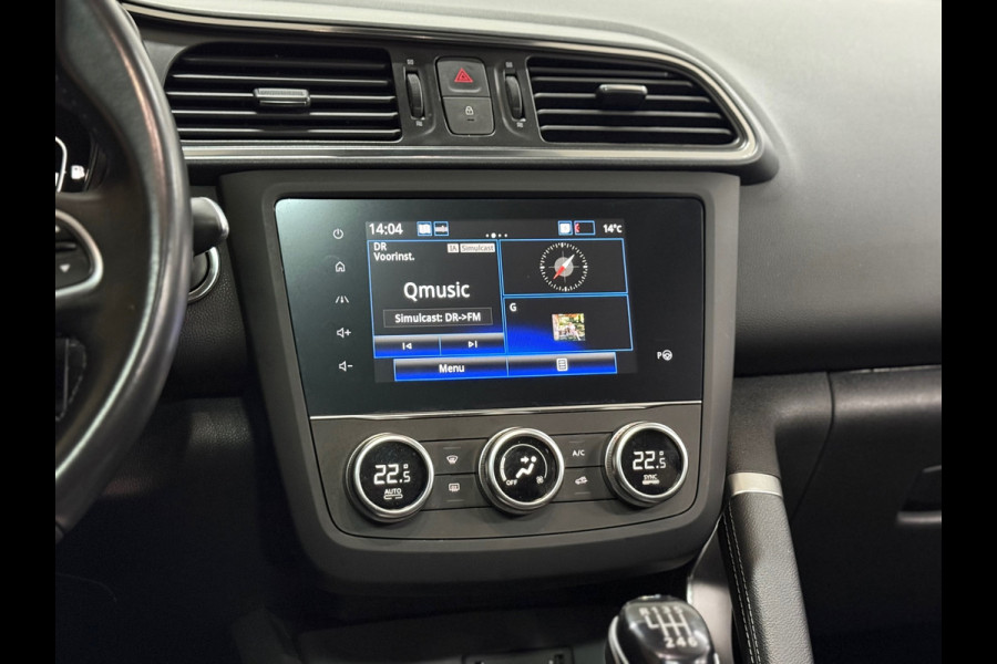 Renault Kadjar 1.3 TCe Intens | Pano | Trekhaak | Sportstoelen | BOSE | 19' inch | Stoelverwarming | LED | DAB Radio | Keyless