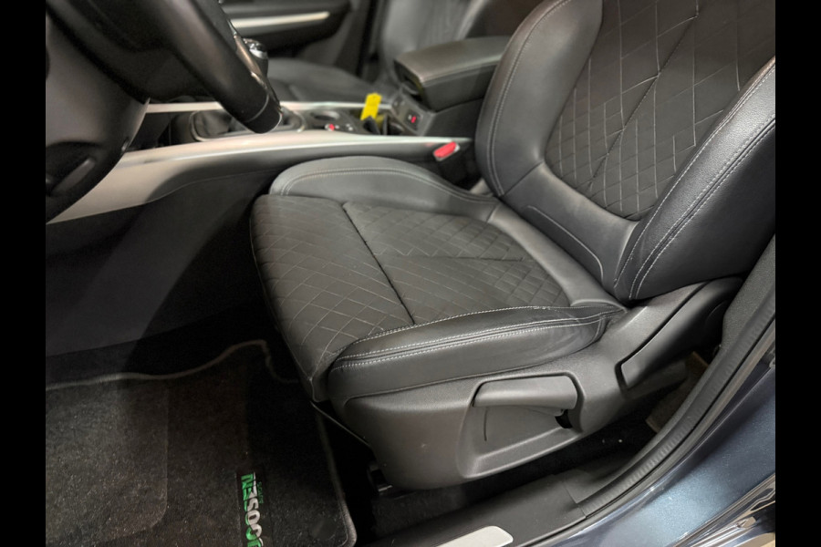 Renault Kadjar 1.3 TCe Intens | Pano | Trekhaak | Sportstoelen | BOSE | 19' inch | Stoelverwarming | LED | DAB Radio | Keyless