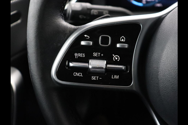 Mercedes-Benz CLA-Klasse Shooting Brake 180 Business Solution | Stoelverwarming | Carplay | Camera | Half leder | Widescreen | Dodehoek detectie | Navigatie | Park Assist