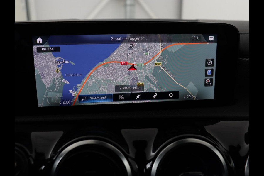 Mercedes-Benz CLA-Klasse Shooting Brake 180 Business Solution | Stoelverwarming | Carplay | Camera | Half leder | Widescreen | Dodehoek detectie | Navigatie | Park Assist