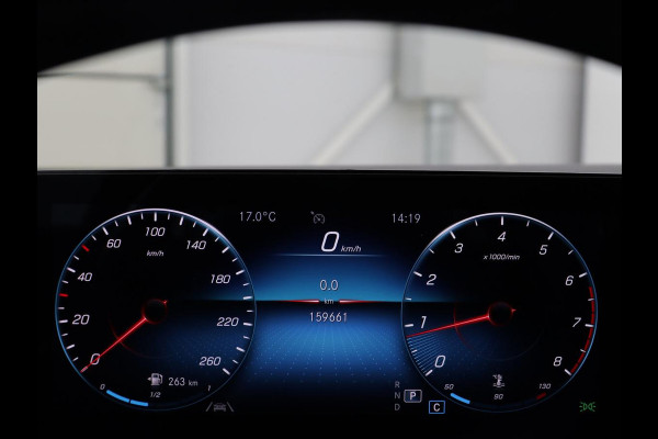 Mercedes-Benz CLA-Klasse Shooting Brake 180 Business Solution | Stoelverwarming | Carplay | Camera | Half leder | Widescreen | Dodehoek detectie | Navigatie | Park Assist