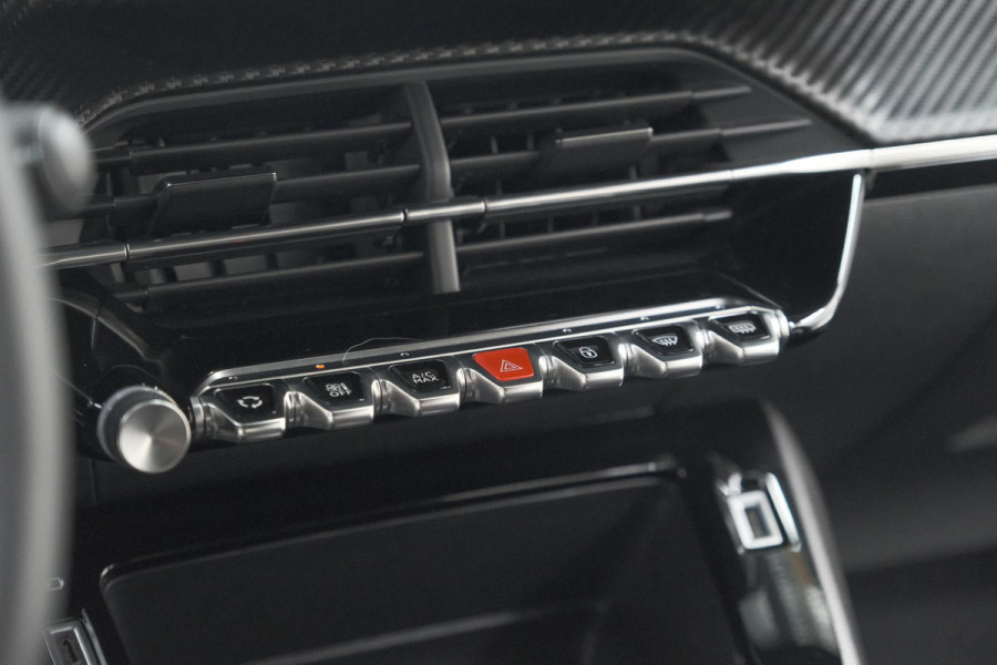 Peugeot 2008 PureTech 130 Active Pack | Trekhaak | Camera | Navigatie | Parkeersensoren | Apple Carplay