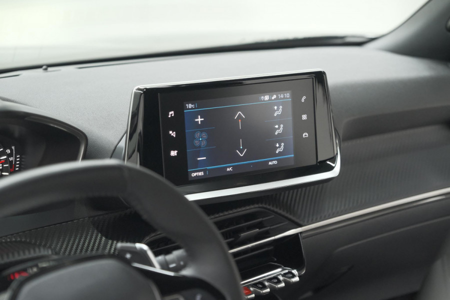 Peugeot 2008 PureTech 130 Active Pack | Trekhaak | Camera | Navigatie | Parkeersensoren | Apple Carplay
