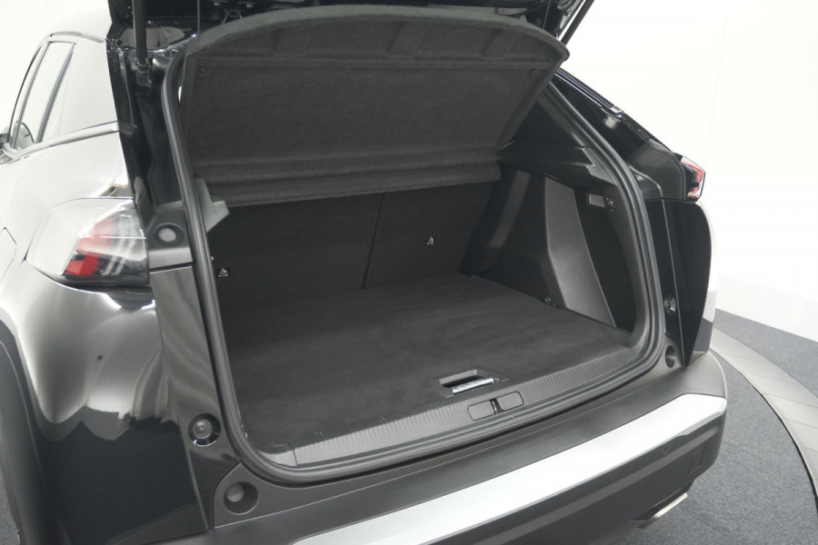 Peugeot 2008 PureTech 130 Active Pack | Trekhaak | Camera | Navigatie | Parkeersensoren | Apple Carplay
