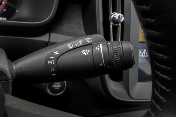 Volvo XC40 1.5 T3 | TREKHAAK | CAMERA | LED KOPLAMPEN | ORIGINEEL NEDERLANDS