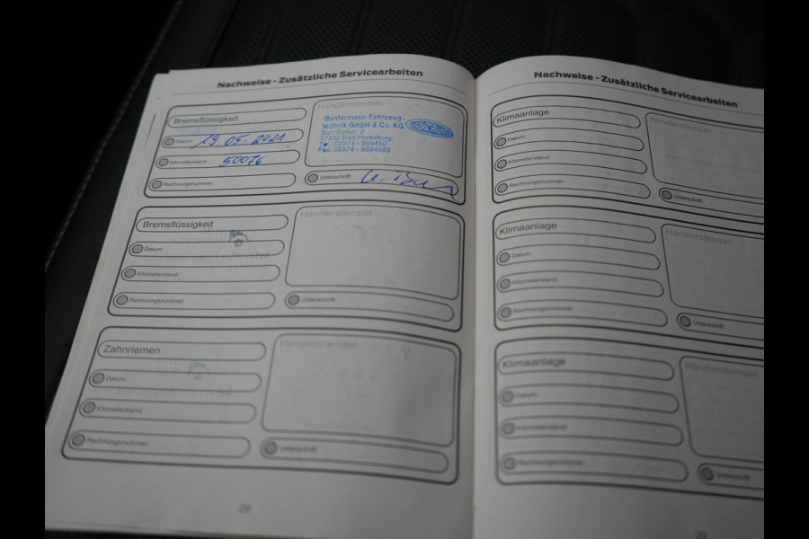 Ford S-Max 2.0 Vignale 7 Persoons 241pk Dealer O.H. | Panodak | Adaptive Cruise | 360 Camera | Lederen Comfortstoelen Memory & Verwarmd | Apple Carplay | Stuur Verwarmd | Keyless | Sfeerverlichting | Blis | Navigatie | DAB |