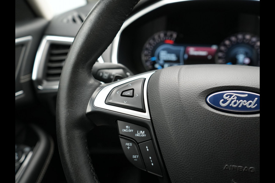 Ford S-Max 2.0 Vignale 7 Persoons 241pk Dealer O.H. | Panodak | Adaptive Cruise | 360 Camera | Lederen Comfortstoelen Memory & Verwarmd | Apple Carplay | Stuur Verwarmd | Keyless | Sfeerverlichting | Blis | Navigatie | DAB |