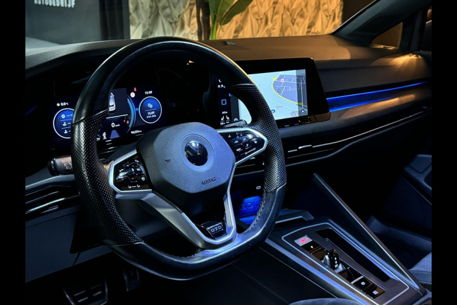 Volkswagen Golf 2.0 TDI GTD Garantie Nardo Pano Camera StuurVW StoelVW LED Matrix IQ. Sfeerverlichting Cruise Navi Lane Rijklaar