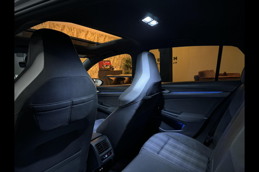 Volkswagen Golf 2.0 TDI GTD Garantie Nardo Pano Camera StuurVW StoelVW LED Matrix IQ. Sfeerverlichting Cruise Navi Lane Rijklaar