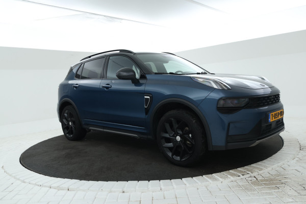 Lynk & Co 01 1.5 Zwarte hemel, Panorama dak, Black pakket!