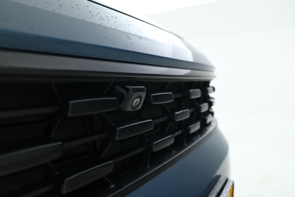 Lynk & Co 01 1.5 Zwarte hemel, Panorama dak, Black pakket!