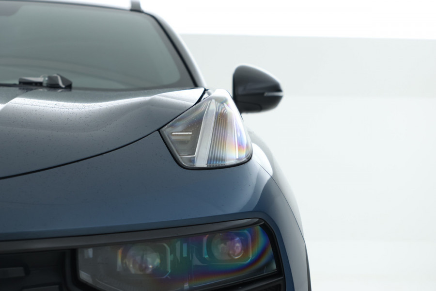 Lynk & Co 01 1.5 Zwarte hemel, Panorama dak, Black pakket!