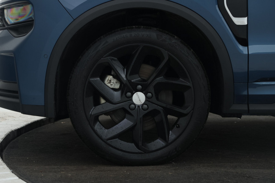 Lynk & Co 01 1.5 Zwarte hemel, Panorama dak, Black pakket!