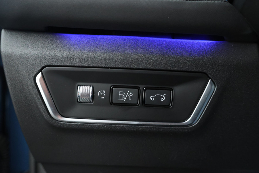 Lynk & Co 01 1.5 Zwarte hemel, Panorama dak, Black pakket!