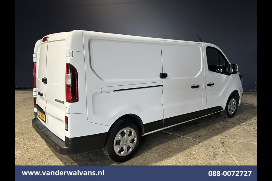 Renault Trafic 2.0 dCi 131pk L2H1 Euro6 Airco | Navigatie | LED | Cruisecontrol | Parkeersensoren Bijrijdersbank, 2500kg trekvermogen