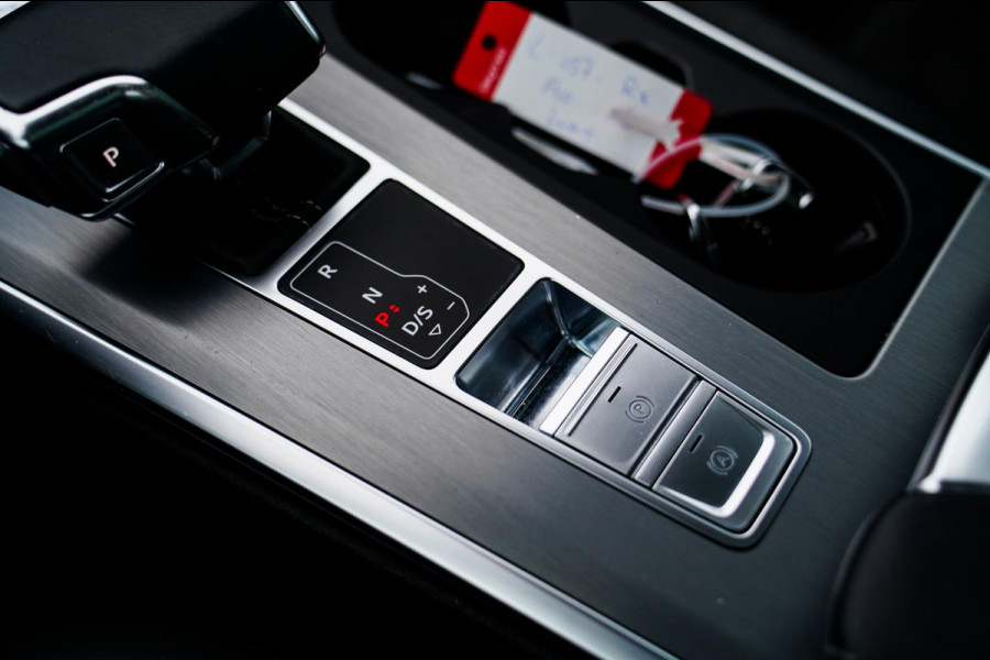 Audi A6 Avant 55 TFSI e quattro Competition | Pano | Trekhaak | 2x S-Line | Achteruitrijcamera