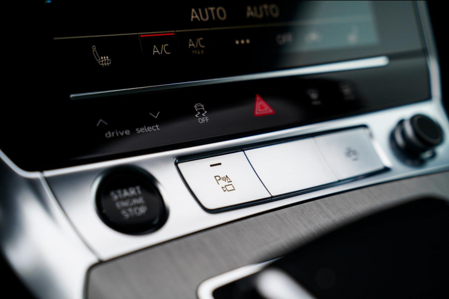 Audi A6 Avant 55 TFSI e quattro Competition | Pano | Trekhaak | 2x S-Line | Achteruitrijcamera