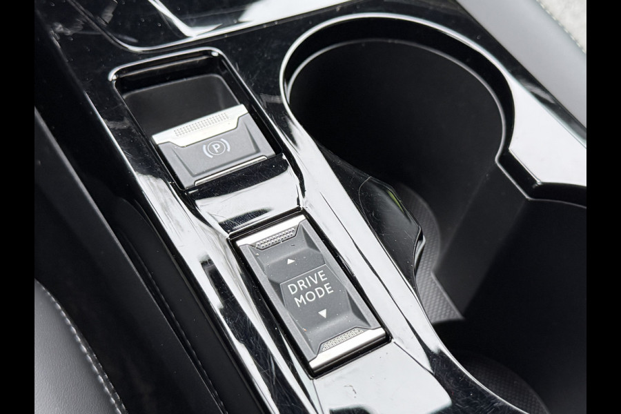 Peugeot e-2008 EV GT 50 kWh | Camera | Andriod Auto | Stoelverwarming