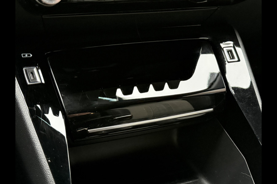 Peugeot e-2008 EV GT 50 kWh | Camera | Andriod Auto | Stoelverwarming