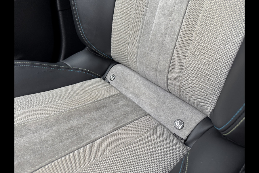 Peugeot e-2008 EV GT 50 kWh | Camera | Andriod Auto | Stoelverwarming