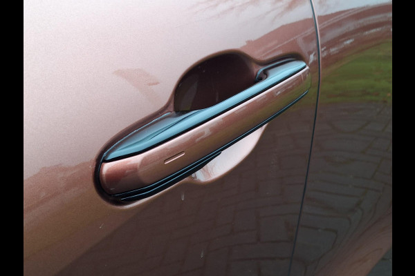 Lexus LBX 1.5 Comfort & Safety Pack | Dodehoekherkenning, Parkeersensoren, Keyless, Stoelverwarming, Sonnic Copper