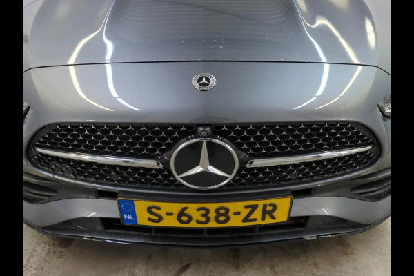 Mercedes-Benz C-Klasse Estate 180 AMG Line Full Options NL Auto (€ 69.167 New!) Panoramadak Burmester Audio Achterasbesturing Digital LED Koplamp Ambiente Premium Plus Pack Leder HUD Display Night Pack