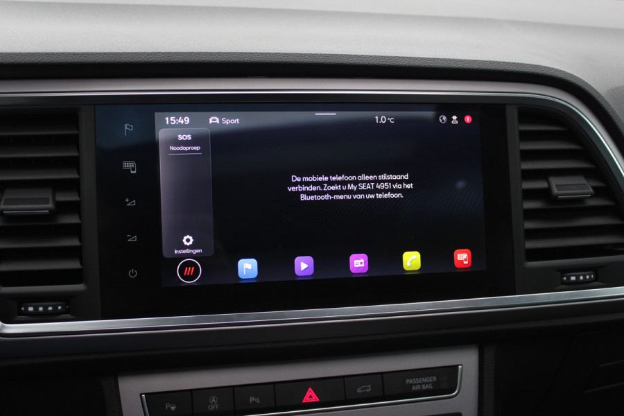 Seat Ateca 1.5 TSI Xperience Business Intense / Trekhaak / Panoramadak / Camera / Virtual Cockpit / CarPlay / 18'' / Keyless / Rijstrooksensor / Navigatie / LED / DAB / Stuur+Stoelverwarming / ACC