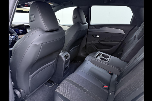 Peugeot 308 1.6 SW Plug-in Hybrid 225 GT PHEV |FOCAL AUDIO | ELEK. ACHTERKLEP| ADAP. CRUISE| 360 CAMERA| DODE HOEK SENSOR| SUPER COMPLEET!