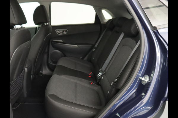 Hyundai Kona EV Fashion 64 kWh | 3-Fase | SOH 100% | Head-Up | Adaptive cruise | Carplay | Warmtepomp | Camera | Krell Audio | Navigatie | Parkeerhulp