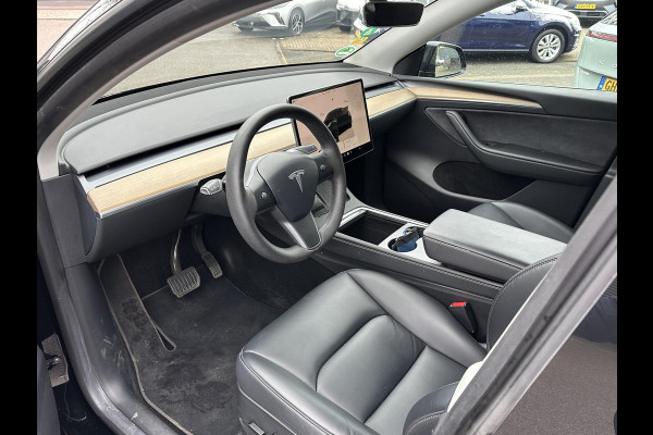 Tesla Model Y Long Range AWD 75 kWh SOH 95% | AUTOPILOT|  VOLLEDIGE TESLA GARANTIE T/M 08/2026 OF 80.000KM| DE HOOGVOLTACCU EN AANDRIJFLIJN TOT 2030 of 192.000KM | 20 INCH!|