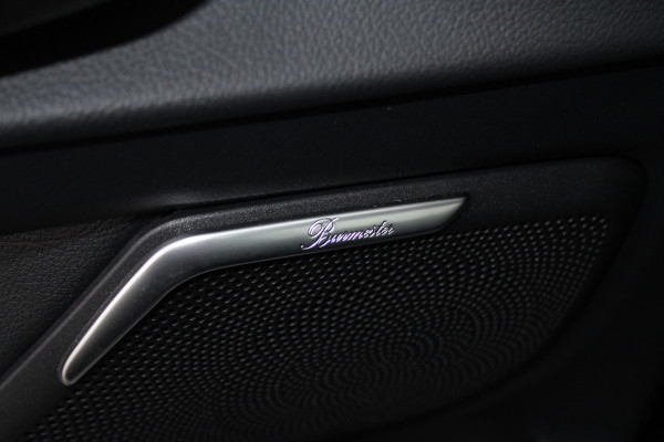 Mercedes-Benz V-Klasse 300d / DC / AMG / Luchtvering / Panorama / 360 Cam / 2x Elec Schuifd / Burmester / Vol Opties / NIEUW!!