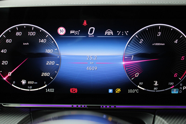 Mercedes-Benz V-Klasse 300d / DC / AMG / Luchtvering / Panorama / 360 Cam / 2x Elec Schuifd / Burmester / Vol Opties / NIEUW!!