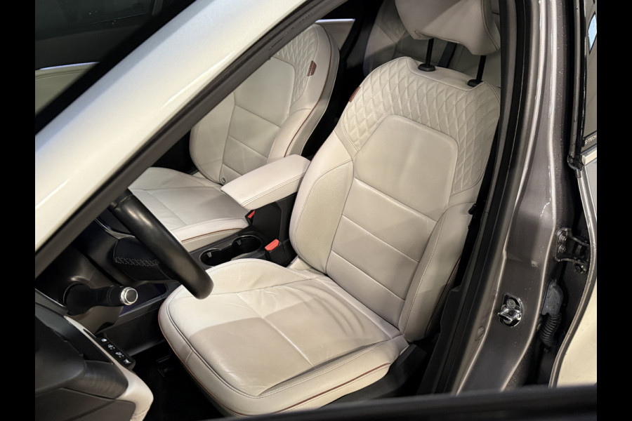 Renault Captur 1.6 E-Tech Plug-in Hybrid 160 Initiale Paris | 360 Camera | Panoramadak