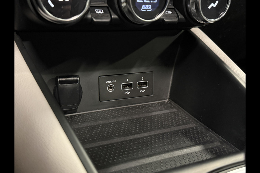 Renault Captur 1.6 E-Tech Plug-in Hybrid 160 Initiale Paris | 360 Camera | Panoramadak