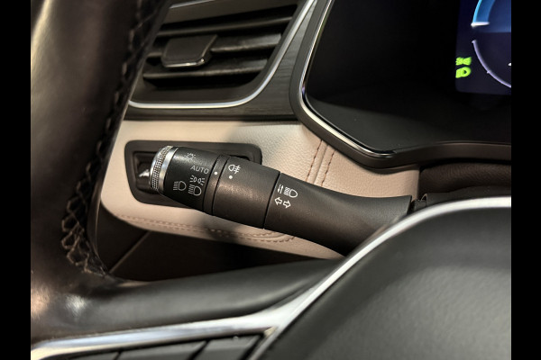 Renault Captur 1.6 E-Tech Plug-in Hybrid 160 Initiale Paris | 360 Camera | Panoramadak