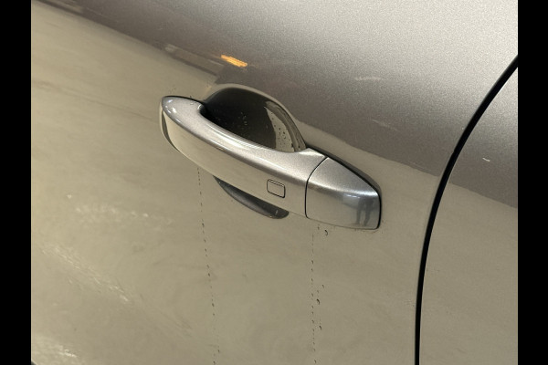 Renault Captur 1.6 E-Tech Plug-in Hybrid 160 Initiale Paris | 360 Camera | Panoramadak