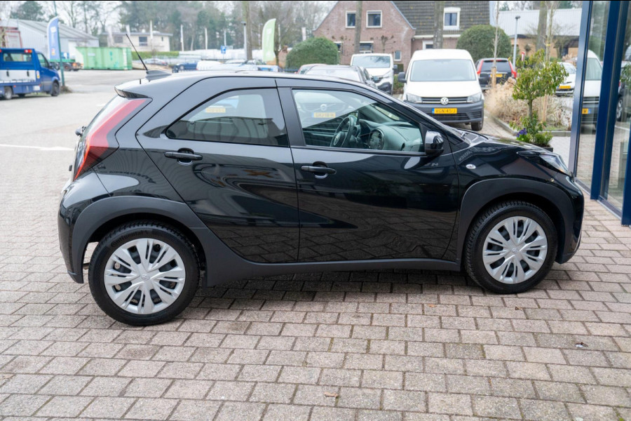 Toyota Aygo X 1.0 VVT-i MT Play|Prijs rijklaar incl. 12 mnd garantie|Camera Carplay/Android auto DAB Bluetooth