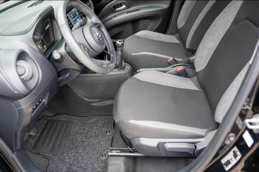 Toyota Aygo X 1.0 VVT-i MT Play|Prijs rijklaar incl. 12 mnd garantie|Camera Carplay/Android auto DAB Bluetooth