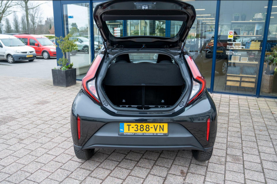 Toyota Aygo X 1.0 VVT-i MT Play|Prijs rijklaar incl. 12 mnd garantie|Camera Carplay/Android auto DAB Bluetooth