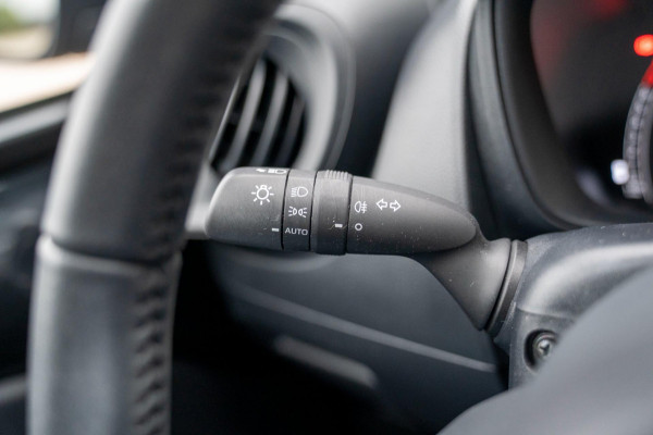 Toyota Aygo X 1.0 VVT-i MT Play|Prijs rijklaar incl. 12 mnd garantie|Camera Carplay/Android auto DAB Bluetooth