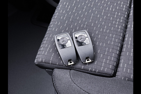 Mercedes-Benz Vito 119 CDI Pro L3 19 inch AMG Sidebars Dubbele Schuifdeur Multibeam LED Trekhaak Achteruitrijcamera Betimmering